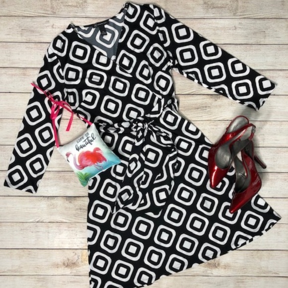 INC International Concepts Dresses & Skirts - ⭐️FINAL PRICE⭐️I.N.C.Black Geometric Wrap Dress